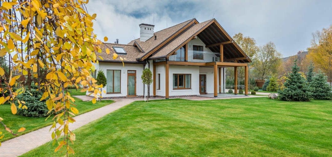 5 Energy-Saving Tips for Spring and Fall